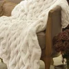 La Parisienne Faux Fur Throw<Soft Surroundings New